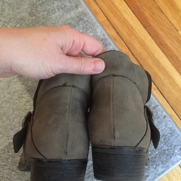 Me Too Booties - Picture 3 of 7